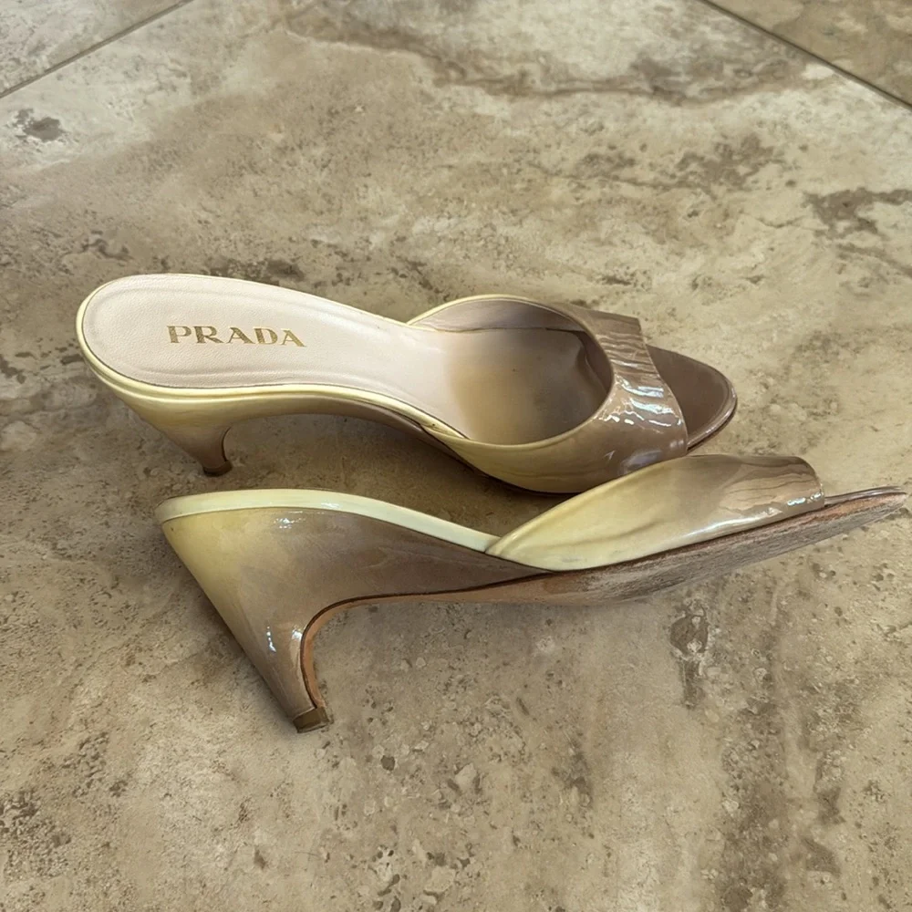 Prada, 2 tone,beige Patient leather, slip-on sandals. Made in Italy, Size 37 - Picture 2 of 6